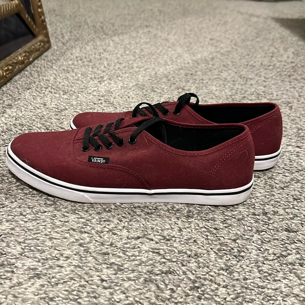 Maroon low top vans